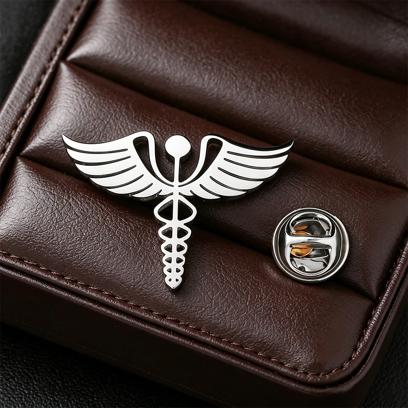 Custom Logo Brooches Custom St - Embroidery Illustration ulasan dan harga
