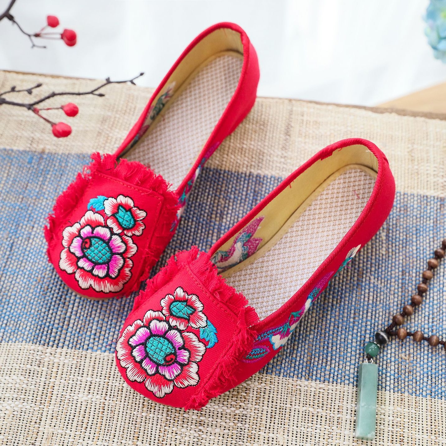 Woman Woven Shoes New Ethnic S - Embroidery Style ulasan dan harga