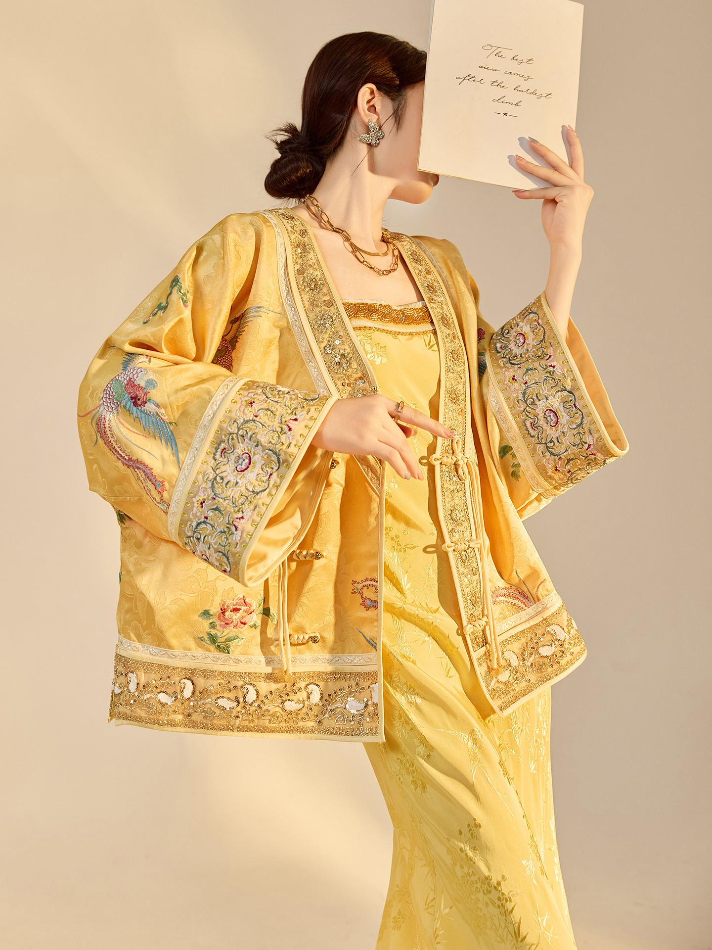 Autumn New Fashion V-neck High - Embroidery Beads ulasan dan harga