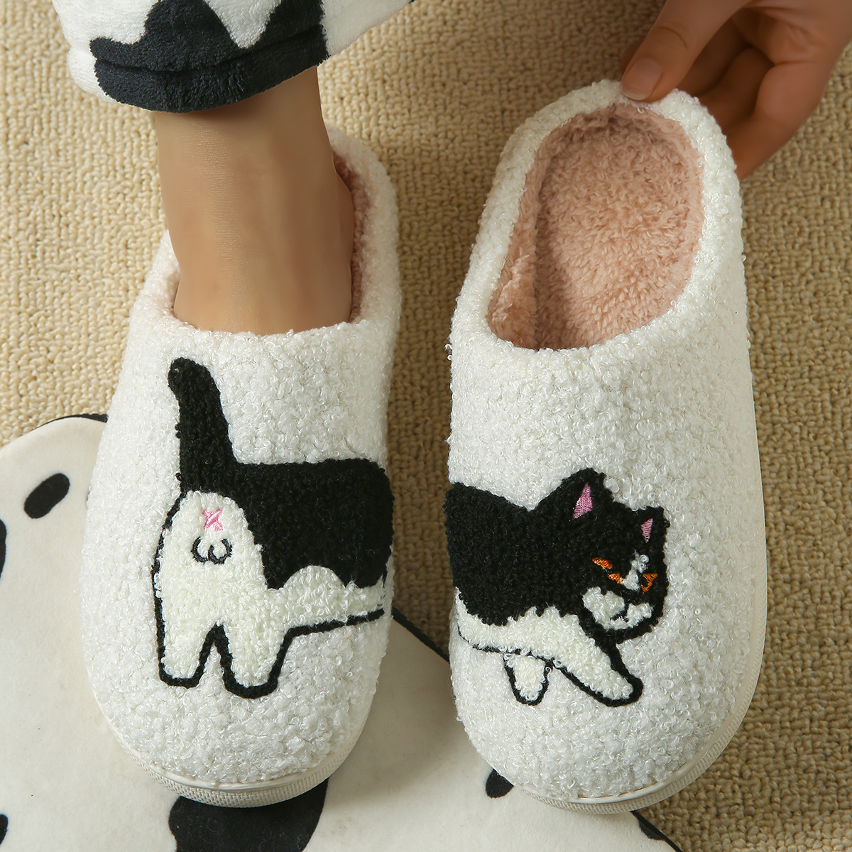 Winter Plush Cute Dachshund Em - Embroidery Fabric ulasan dan harga